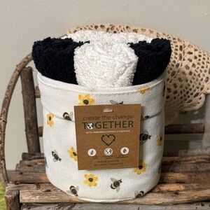 NWT BEE & FLOWERS FABRIC BASKET WITH 5 Black and White BATHROOM WASHCLOTHS